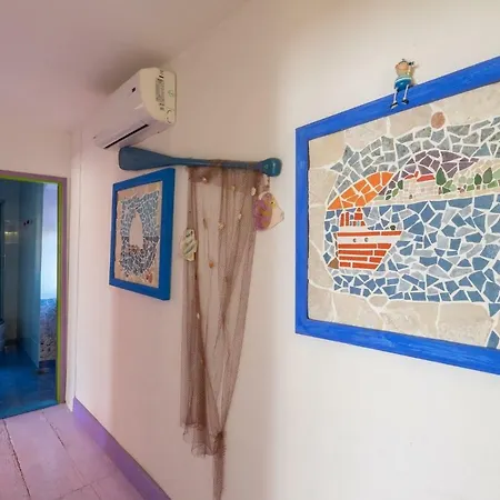 House Nina Valtura