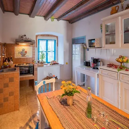 Holiday home House Nina Valtura